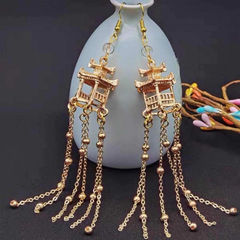 Pagoda Tassel Earrings Womens OS Gold Excellent Asian Inspired Chandelier Dangle